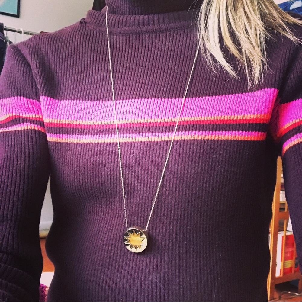 House of Harlow sunburst pendant necklace gold